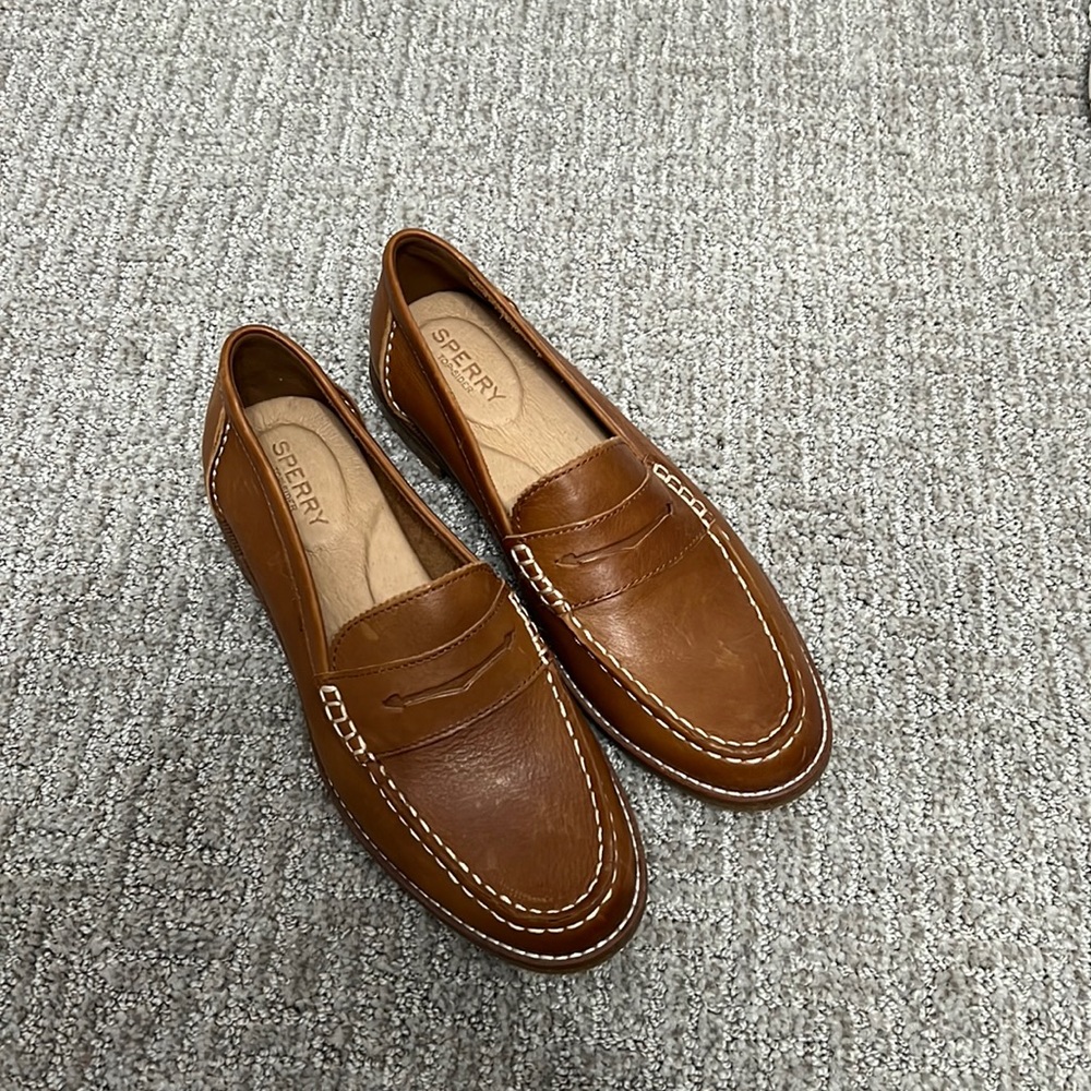 Women’s Sperry Seaport Penny loafer